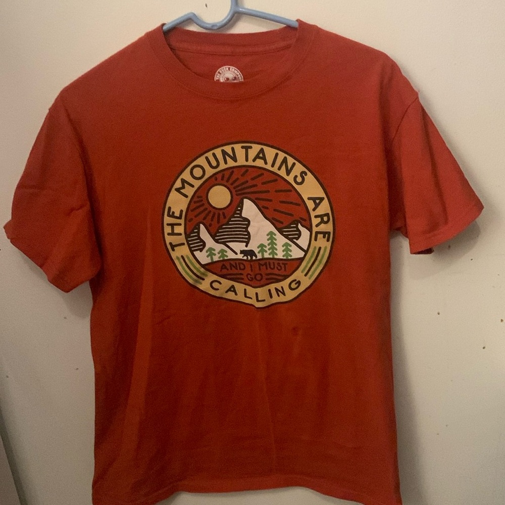 The Mountains are Calling Awesome Duck Company Orange 100% Cotton T SZ Medium